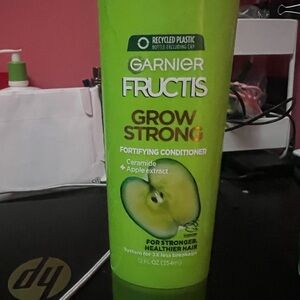 Garnier Fortifying Conditioner with Ceramide and Apple Extract